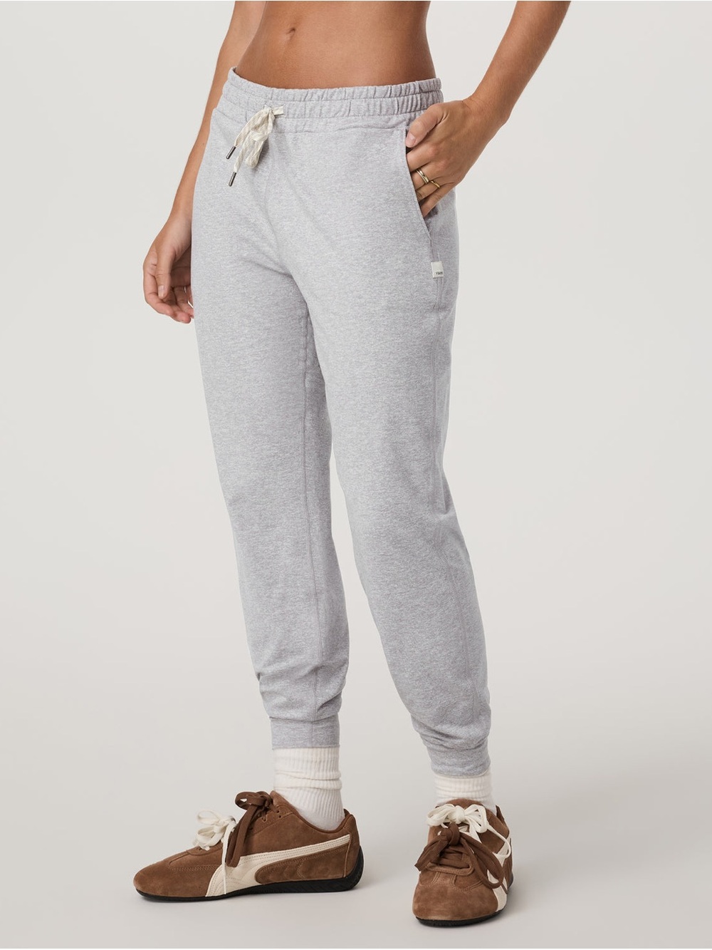 Vuori Performance Jogger Pale Grey Heather with Drawstring Size S *sold out*